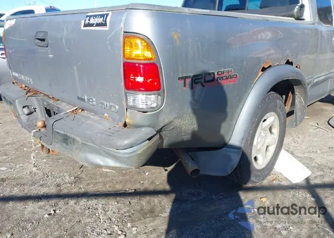 2002 Toyota Tundra Sr5 V8 from USA, damaged, VIN 5TBBT44152S251194